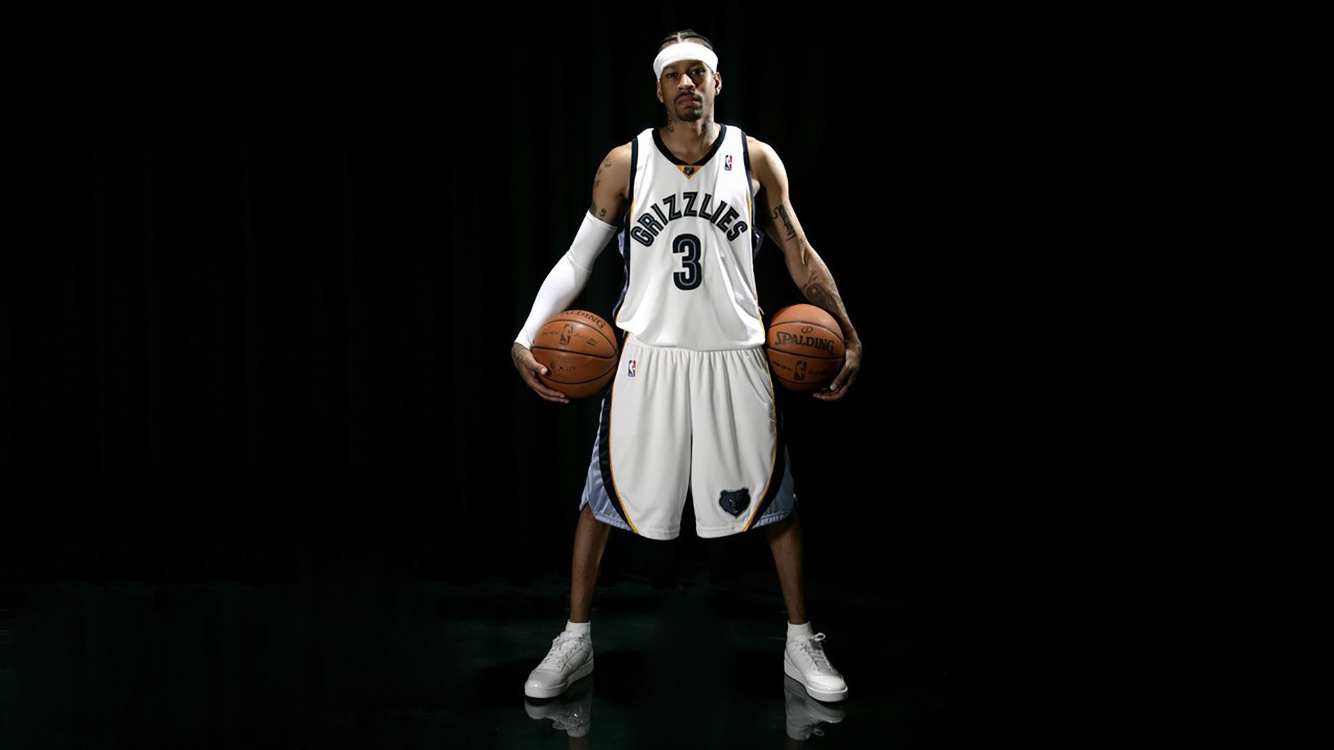 掘金球员集中观看经典比赛学习战术布置,掘金球员介绍